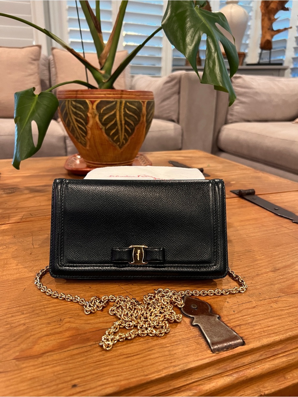 Salvatore Ferragamo Vara Bow Wallet on Chain